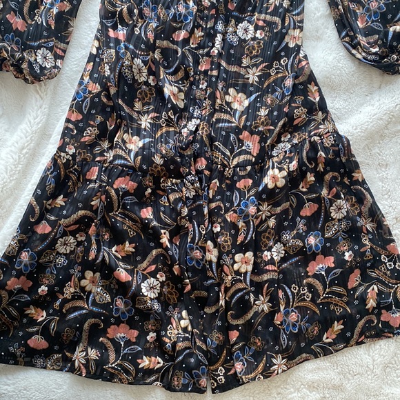 Excellent condition - Mink Pink midi dress - Picture 6 of 8